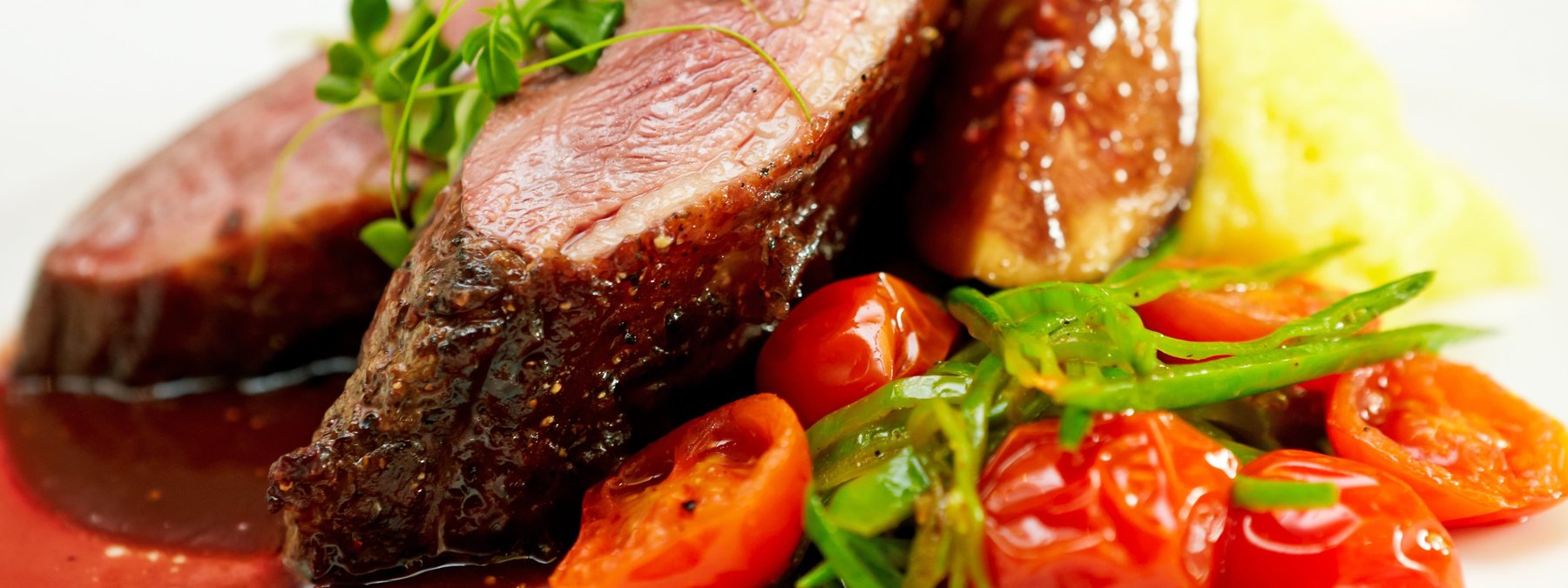 La Gastronomía a bordo del MS Asara es de una calidad y variedad extraordinarias... CRUCEROS MS ASARA CRUCEROS FLUVIALES DANUBIO CRUCEROS BARCOS NUEVOS CRUCERO MUSICAL GRUBEROVA FILARMONICA DE VIENA CRUCERO GASTRONOMIA